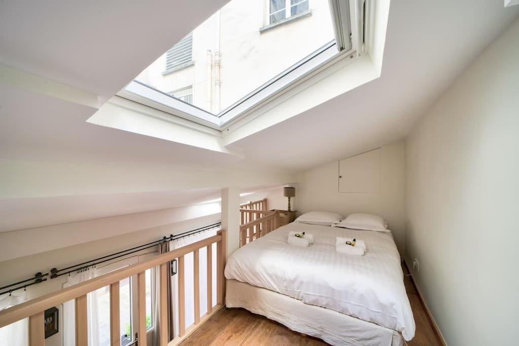 Superbe Maisonnette Neuve Au Coeur De Parigi Esterno foto