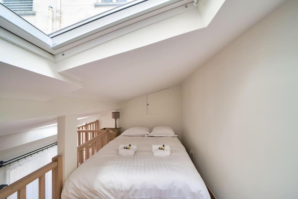 Superbe Maisonnette Neuve Au Coeur De Parigi Esterno foto